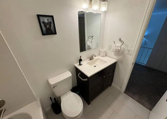 4br Luxury, Walk To Old Town, Arcade, Pool, 12 Guests Holiday home Scottsdale