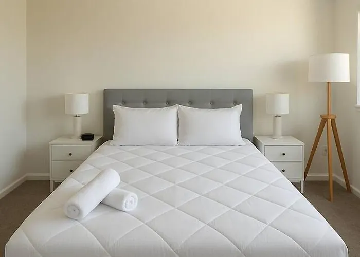 4br Luxury, Walk To Old Town, Arcade, Pool, 12 Guests Scottsdale