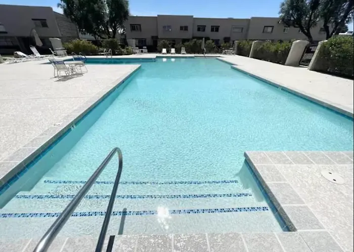 4br Luxury, Walk To Old Town, Arcade, Pool, 12 Guests * Scottsdale